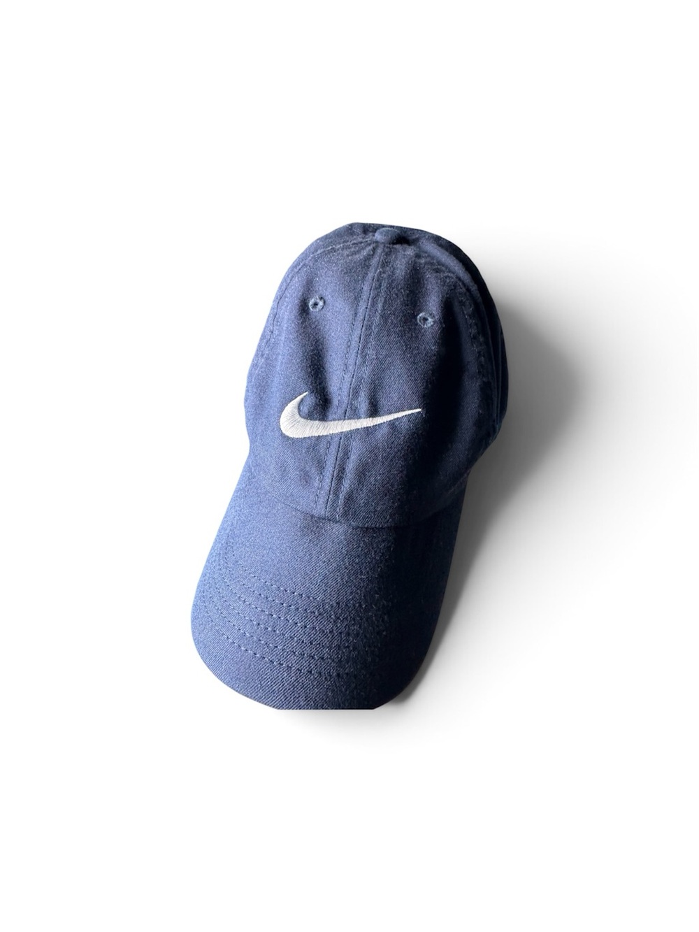 Nike Men’s Navy Baseball Cap with White Swoosh